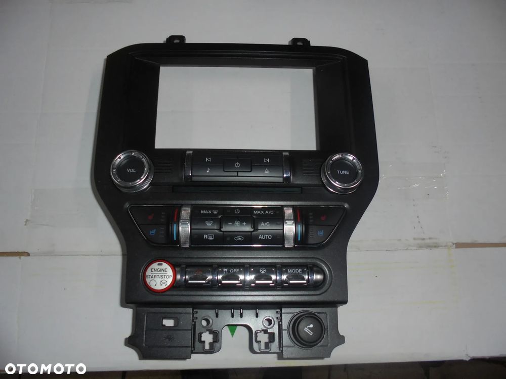 Mustang VI GT 2017 ramka radia panel klimatyzacji - 1