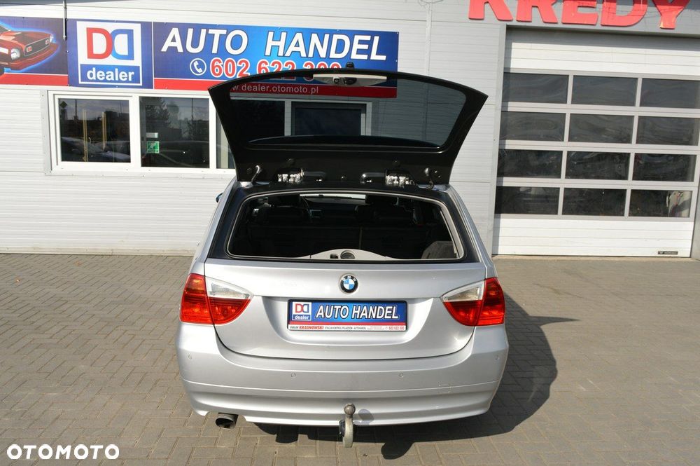 BMW Seria 3 320d - 33