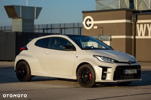 Toyota Yaris GR 1.6 Dynamic - 1
