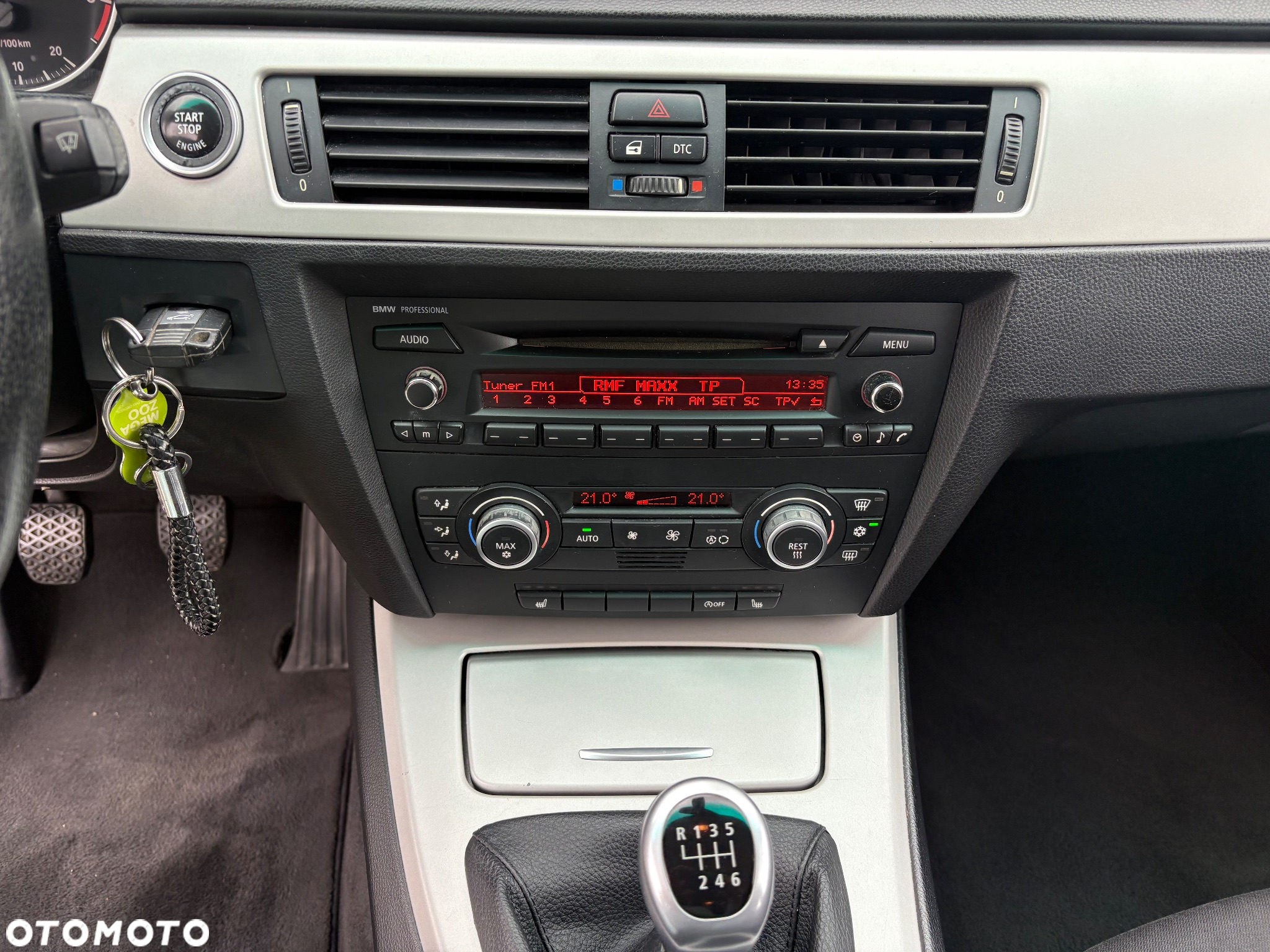 BMW Seria 3 318d DPF Touring - 18