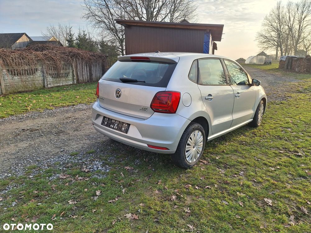 Volkswagen Polo 1.4 TDI (Blue Motion Technology) Comfortline - 8