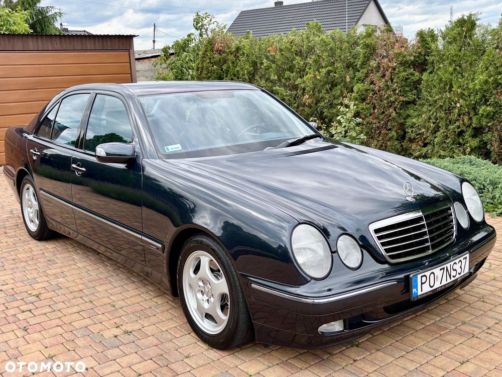 Mercedes-Benz Klasa E 320 T CDI Avantgarde - 2