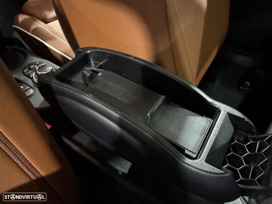 MINI 3 Portas Cooper SE Camden Edition - 22