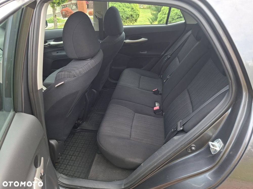 Toyota Auris 1.4 D-4D Terra - 11