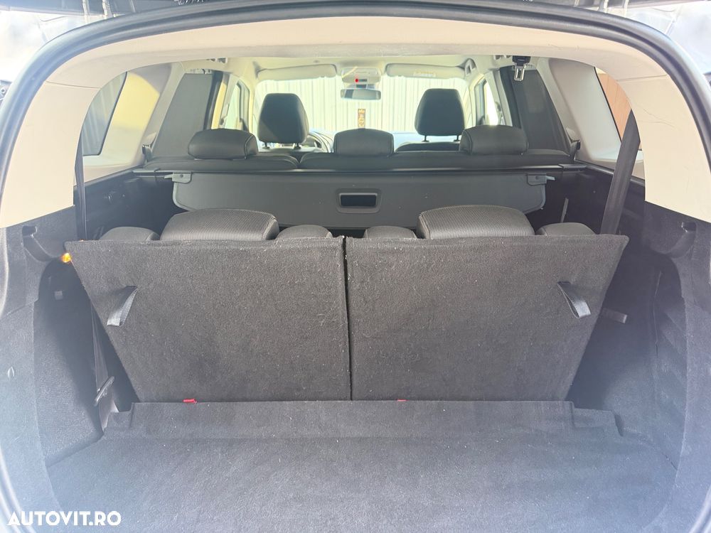 Renault Grand Scenic BLUE dCi 120 BUSINESS EDITION - 8