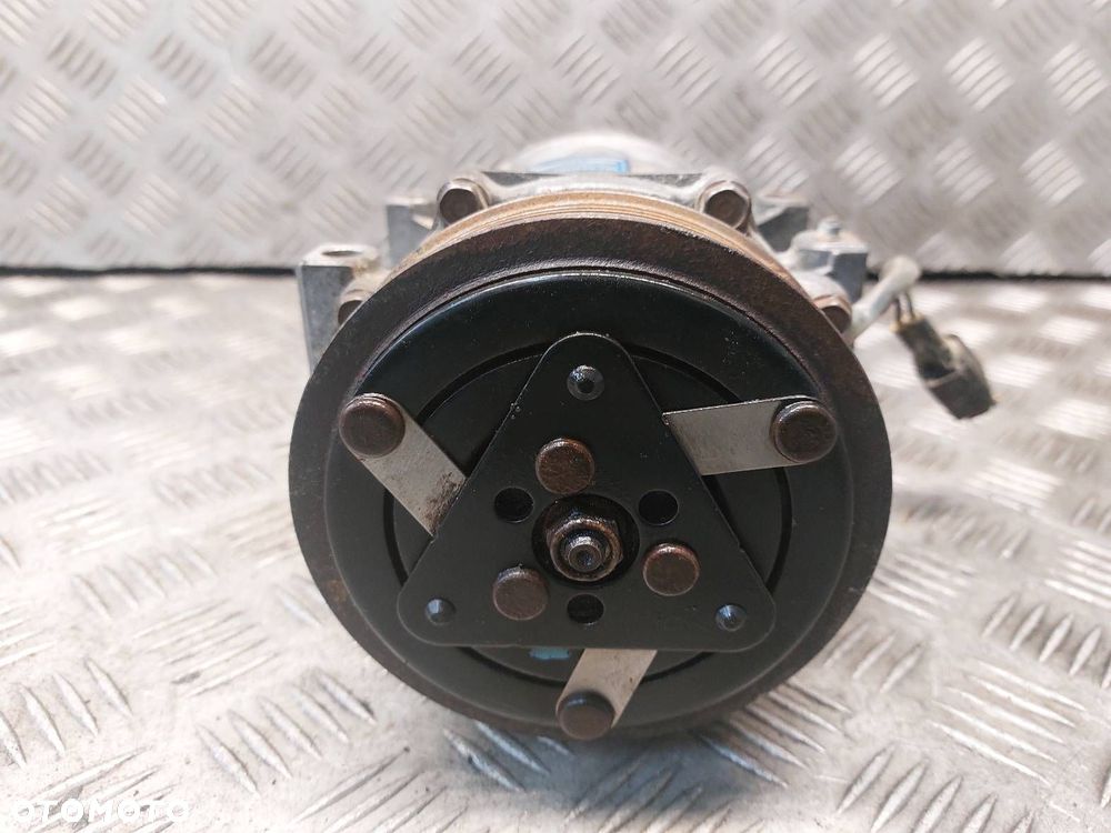 SPRĘŻARKA KOMPRESOR KLIMATYZACJI VOLVO S40 II 2.0 D 3M5H-19D629-HD - 3