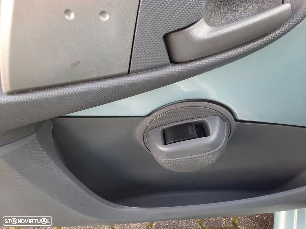 Toyota Aygo 1.0 Plus - 5