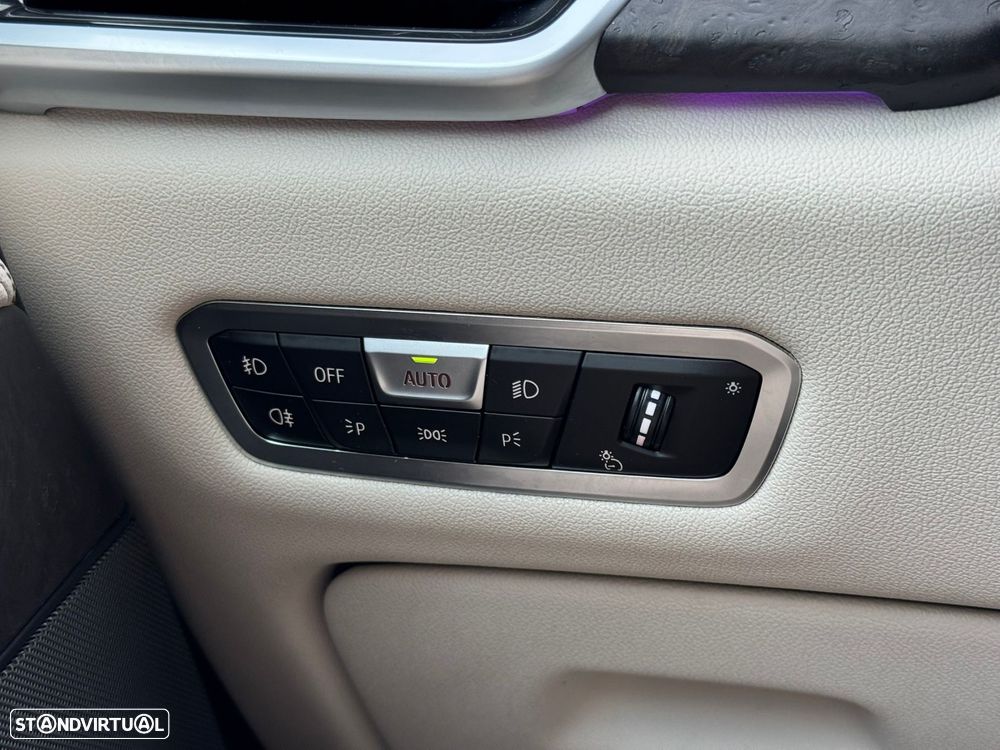 BMW X5 45 e xDrive Pack M - 33