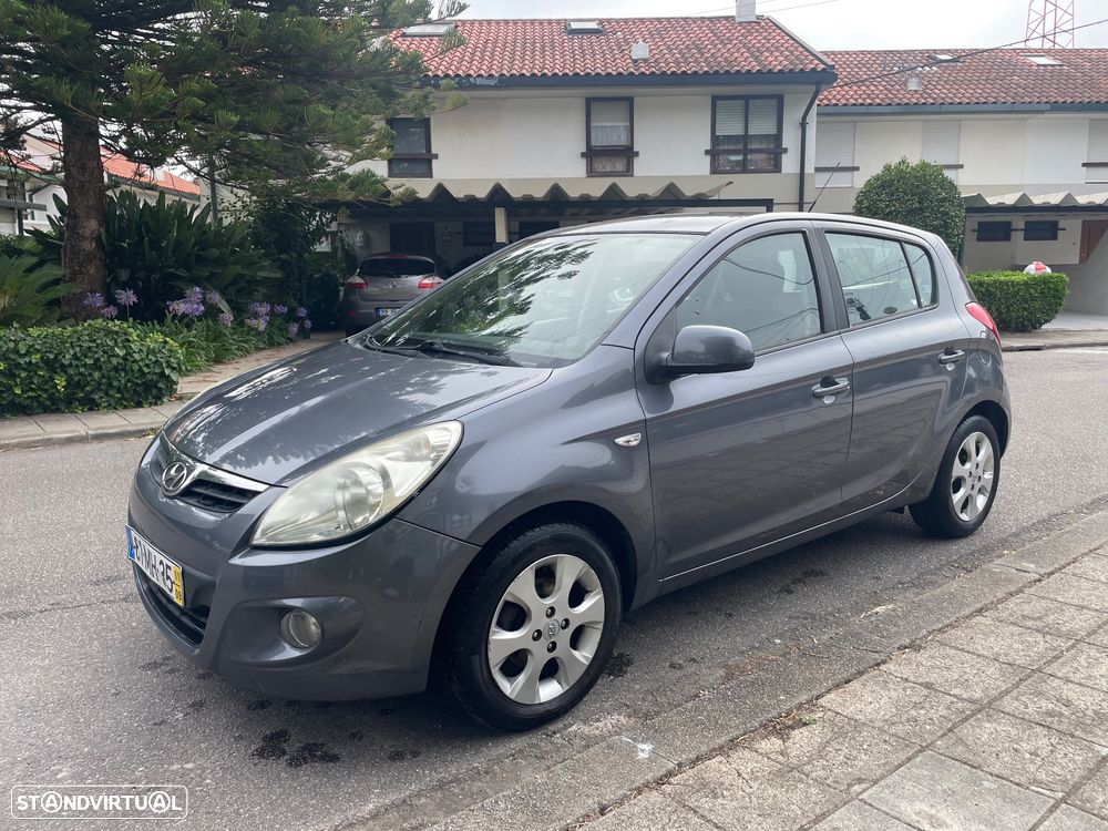 Hyundai i20 1.4 CRDI Comfort - 1
