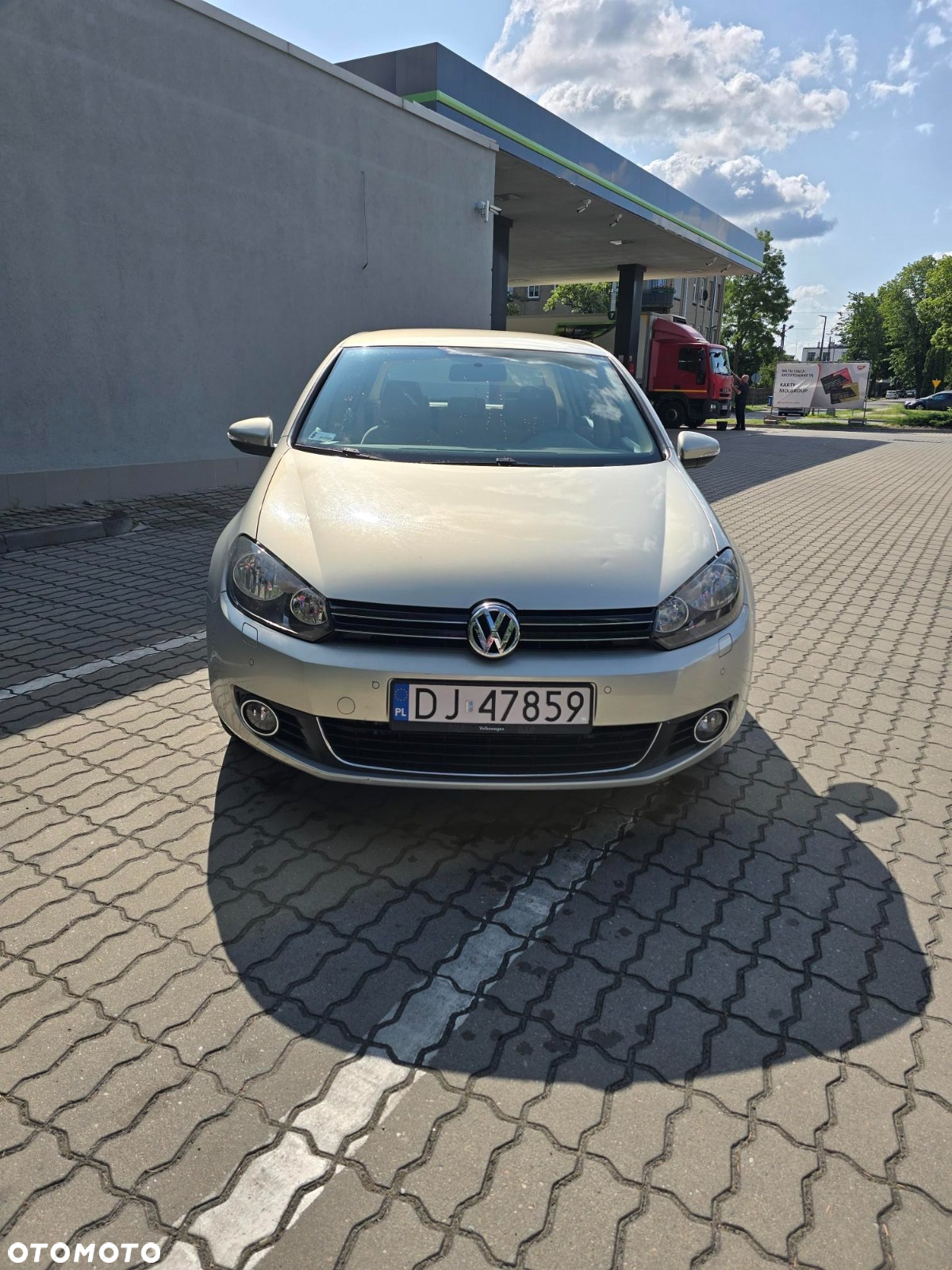 Volkswagen Golf - 10