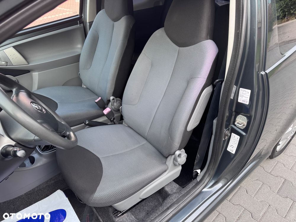 Toyota Aygo Connect - 25