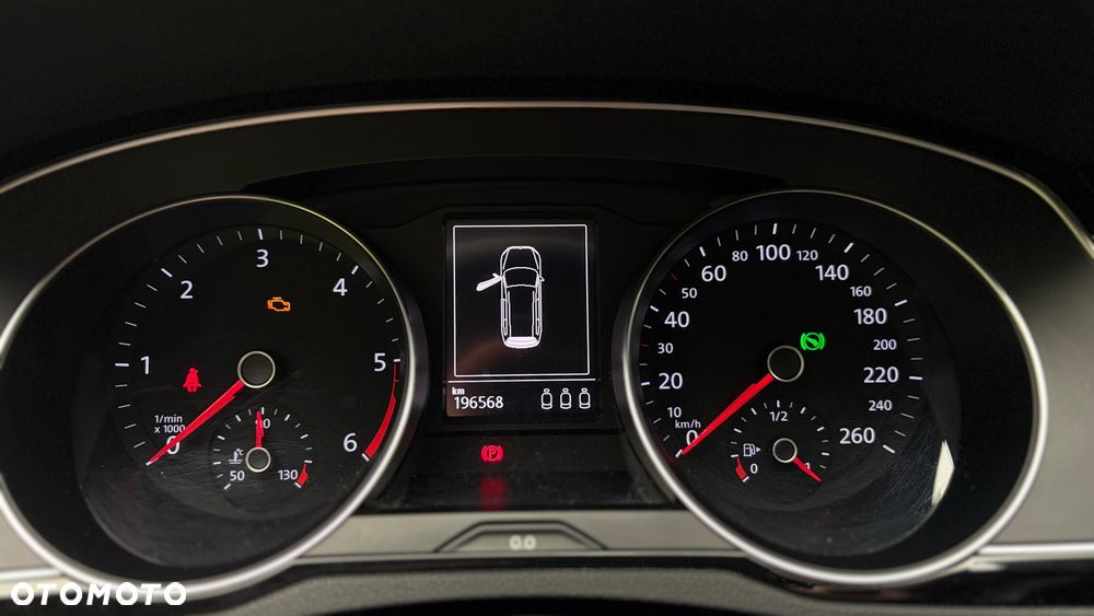 Volkswagen Passat 2.0 TDI BMT Comfortline DSG7 - 9