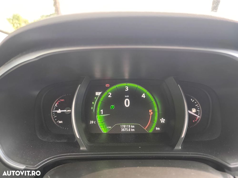 Renault Megane ENERGY dCi 110 EDC LIMITED - 17