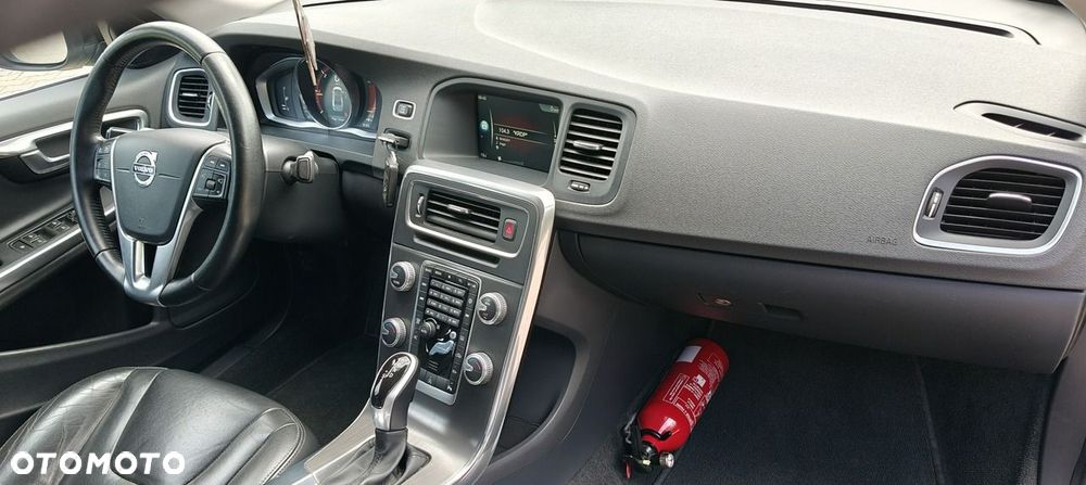 Volvo S60 D2 Drive-E Dynamic Edition (Momentum) - 11
