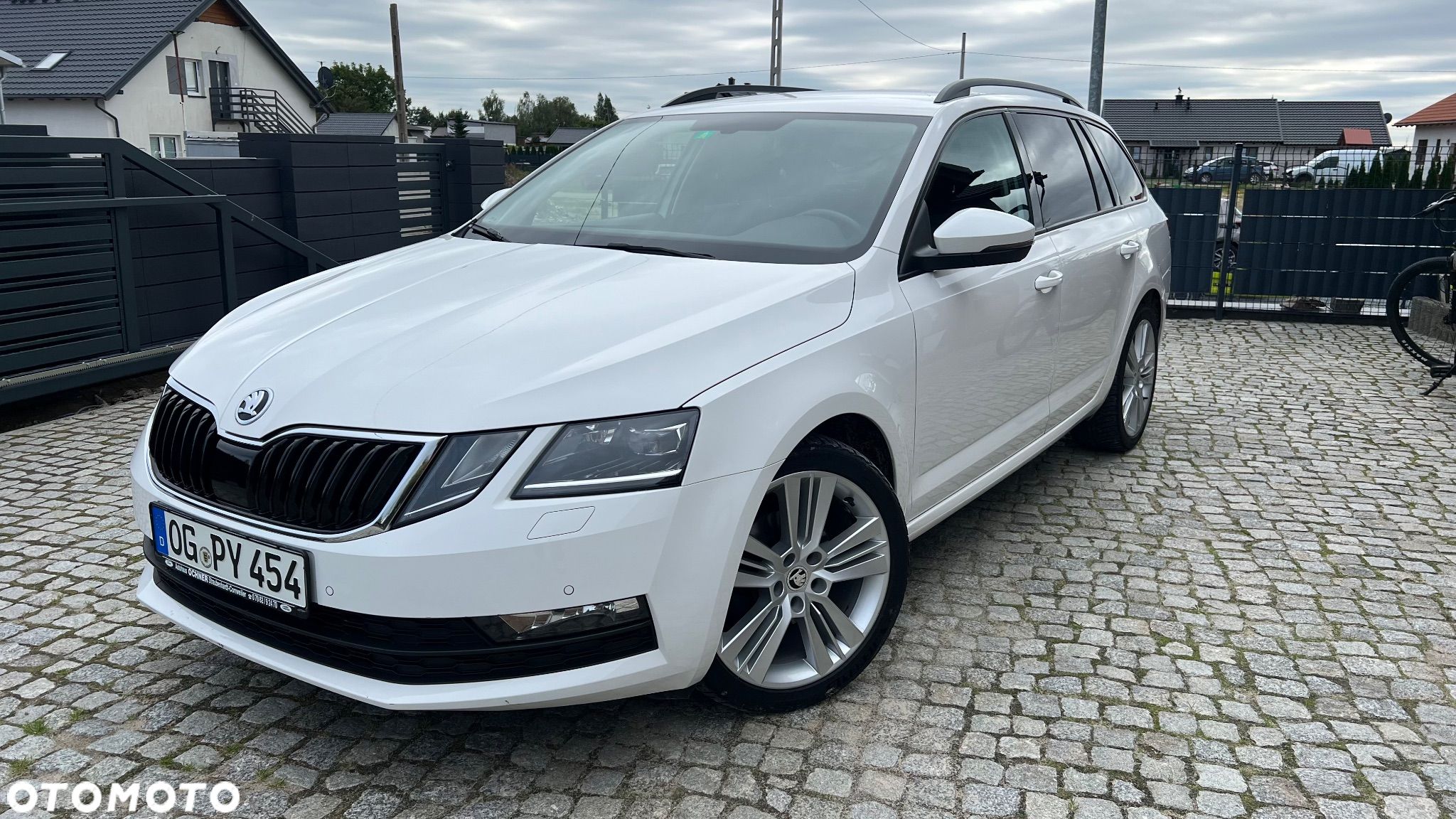 Skoda Octavia 2.0 TDI DSG Sport Edition - 1
