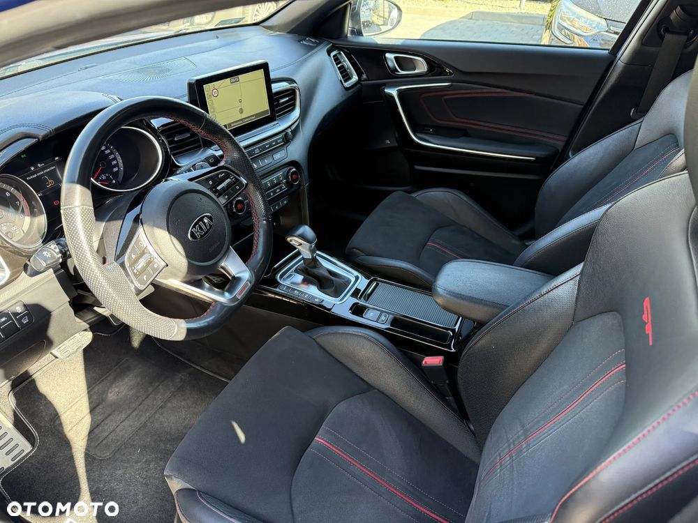 Kia ProCeed - 10
