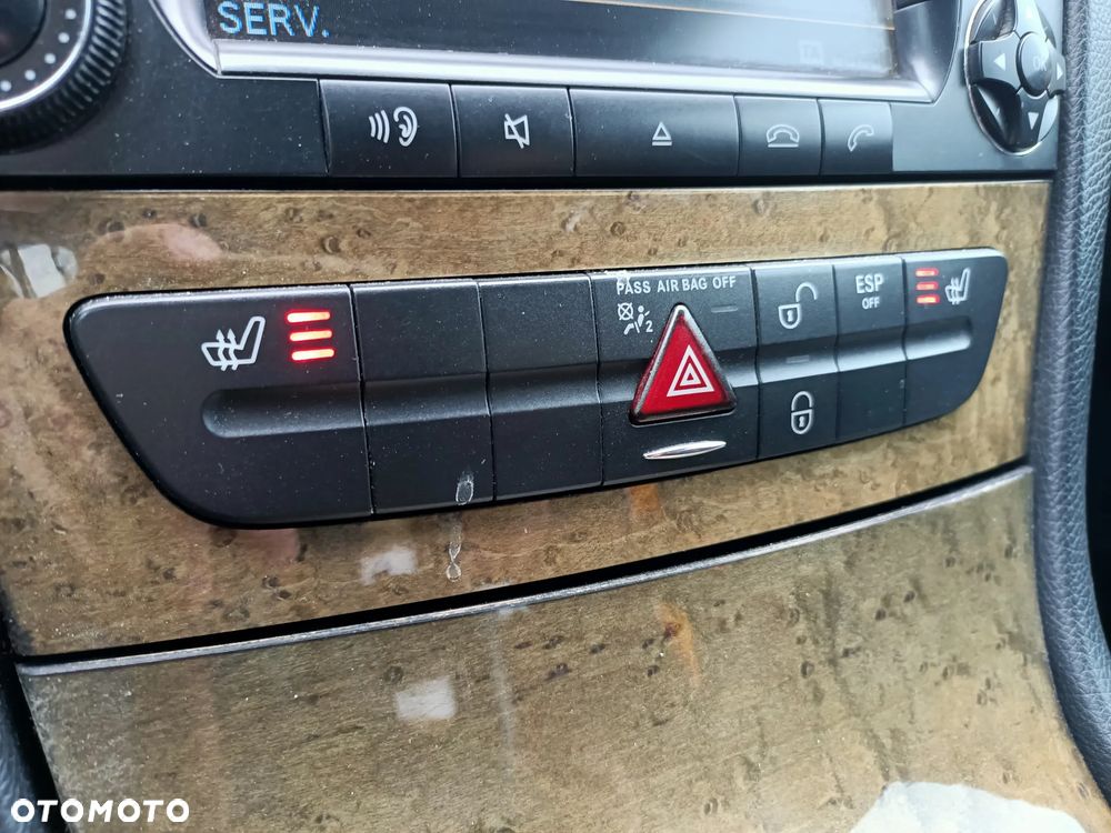 Mercedes-Benz Klasa E 220 CDI Automatik Avantgarde - 24