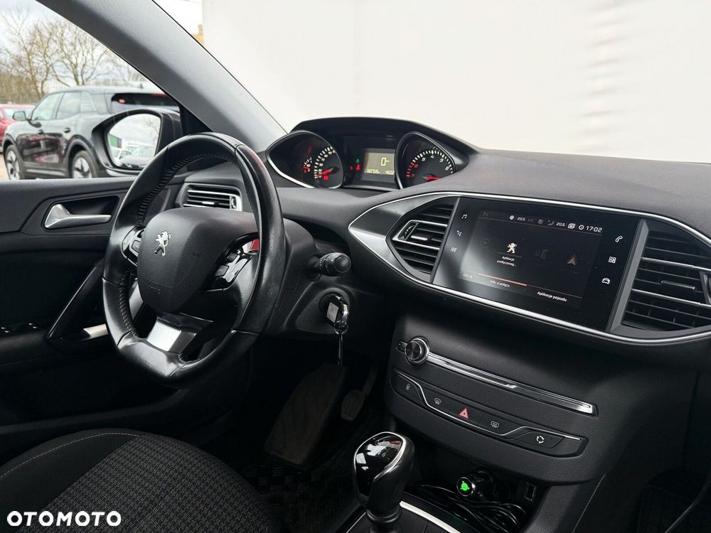 Peugeot 308 1.2 PureTech Active S&S - 26