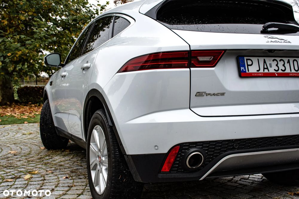 Jaguar E-Pace P250 AWD R-Dynamic S - 7