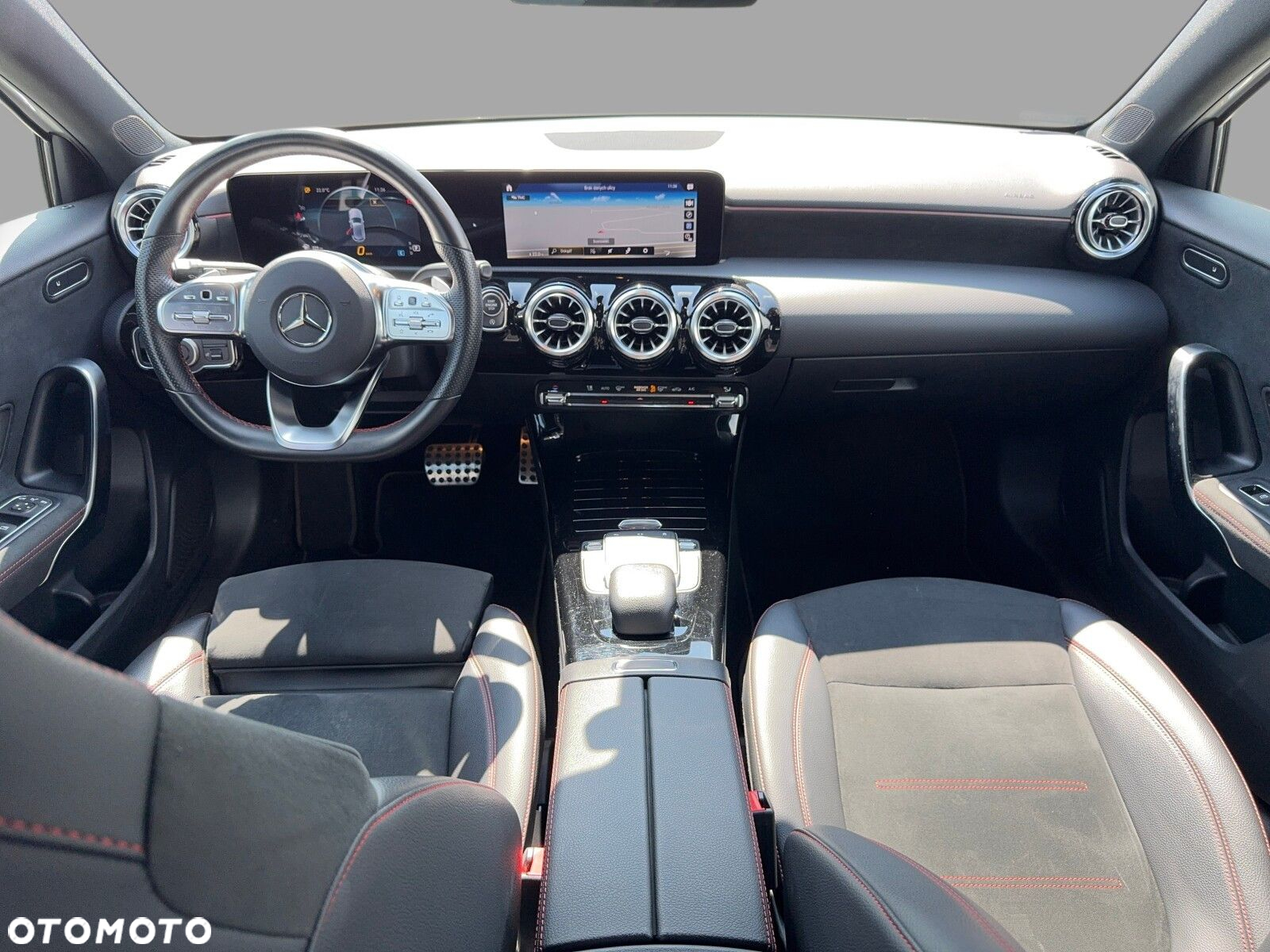 Mercedes-Benz Klasa A 180 AMG Line 7G-DCT - 19