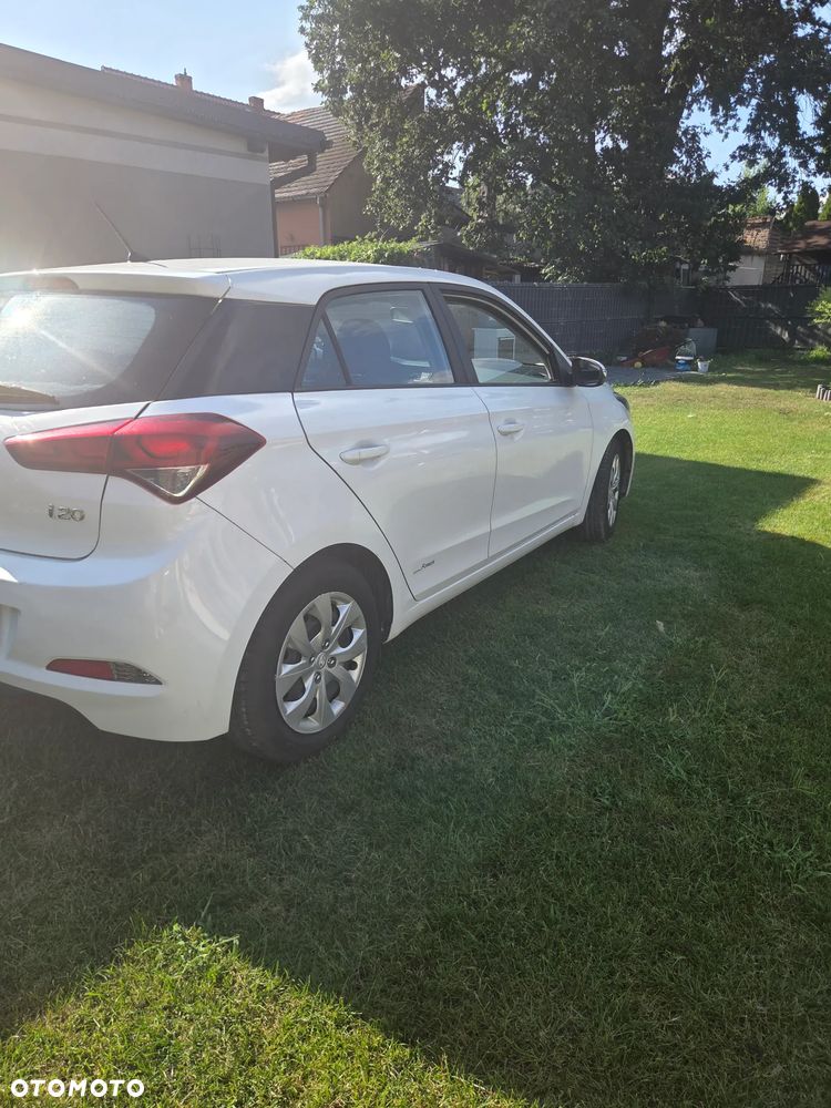 Hyundai i20 - 13
