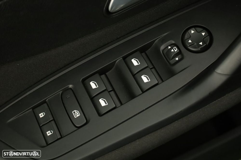 Peugeot 308 PureTech 130 EAT8 Active Pack - 17