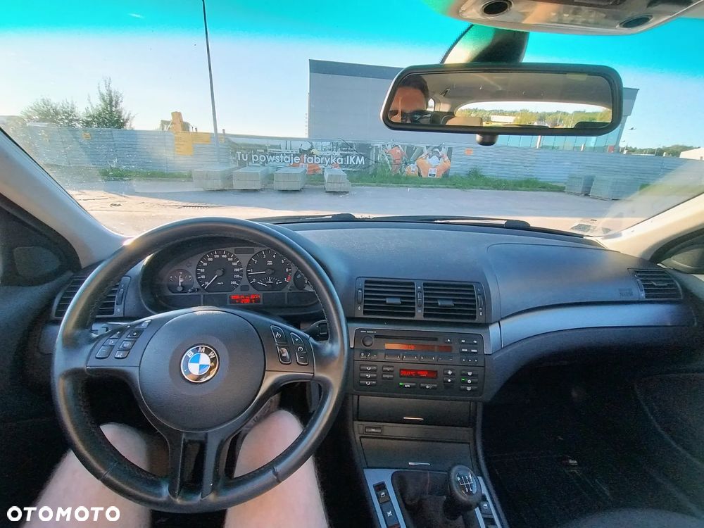BMW Seria 3 320i Touring - 5