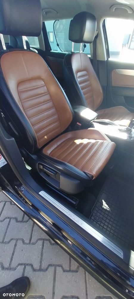 Volkswagen Passat - 8