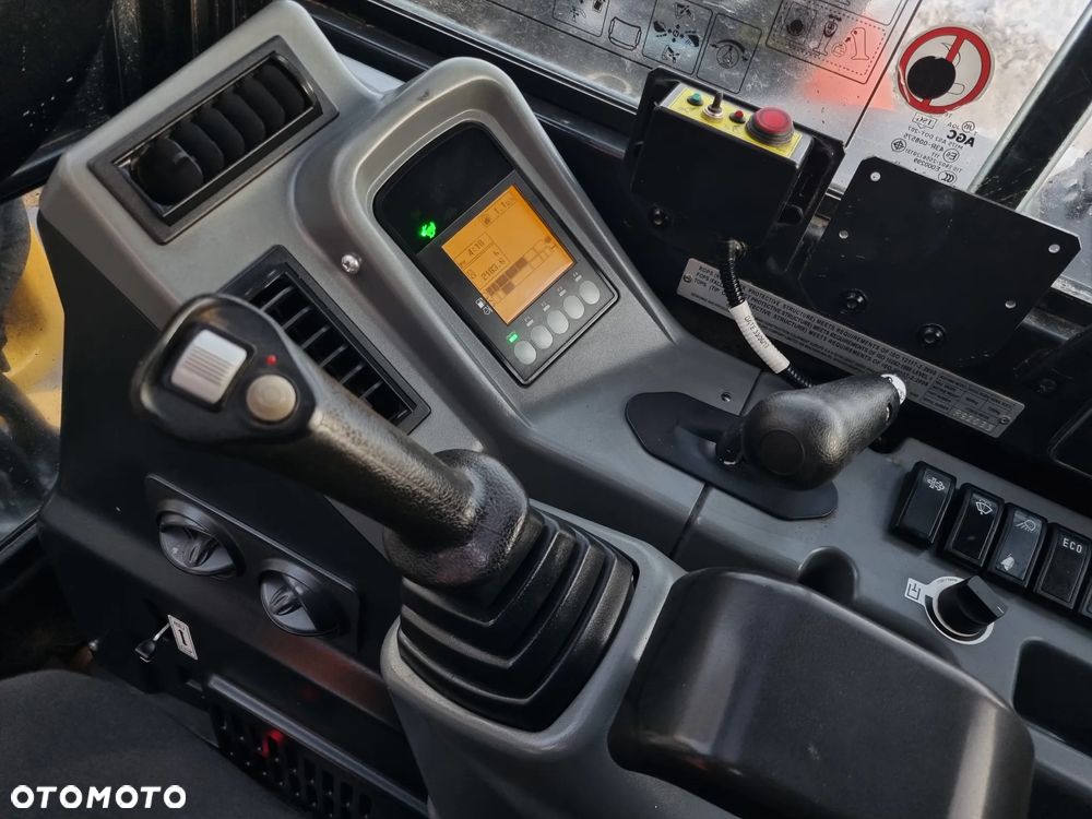 Yanmar VIO50-6B Koparka 5 ton jak Nowa z Salonu 2020 rok. tylko 2183mtg. Szybko-złącze Hydrauliczne! Yanmar silnik z Norwegii. DEKRA 2026rok AKTUALNA! Dokumentacja! Pompa ON. ani deka luzów i wycieków! OKAZJA Linia Hydr. Plus - 39