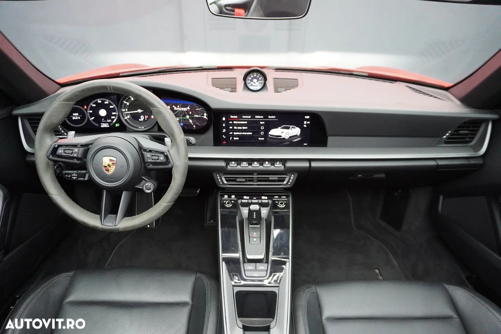 Porsche 911 Carrera PDK - 34