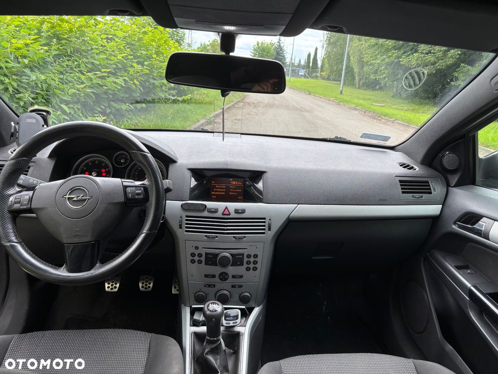 Opel Astra 1.8 Sport - 4