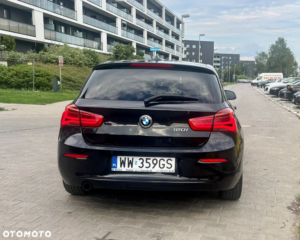 BMW Seria 1 120i Sport Line - 4
