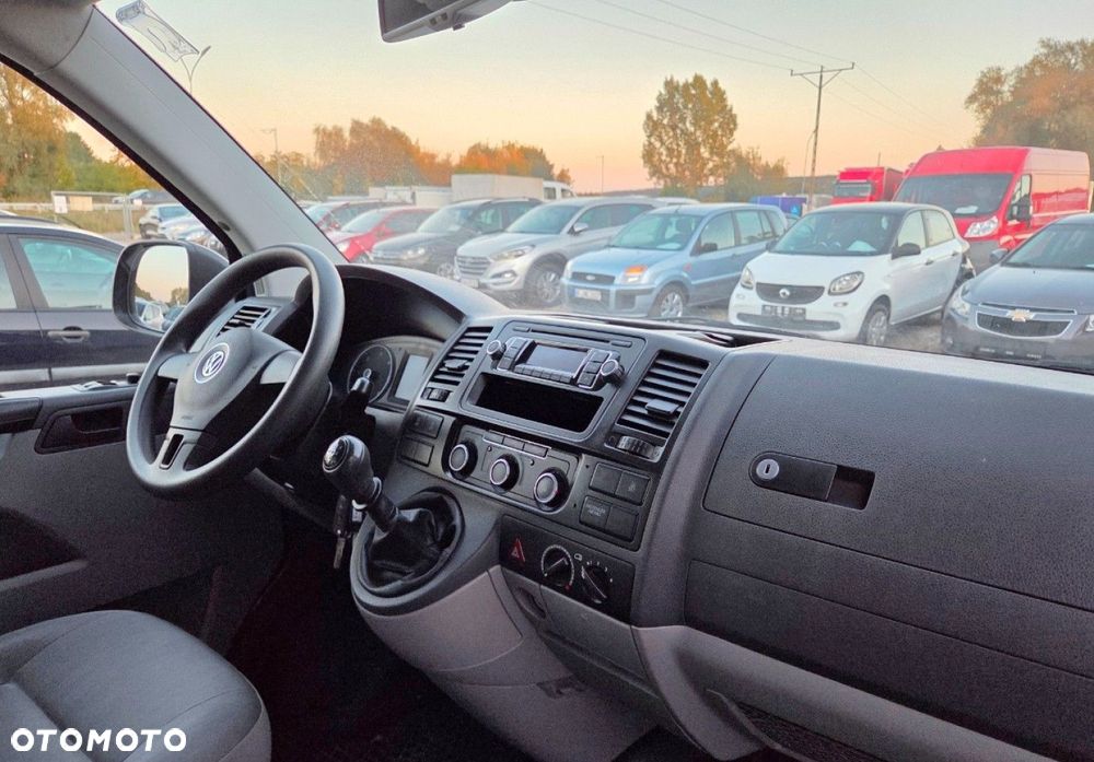Volkswagen Transporter - 25