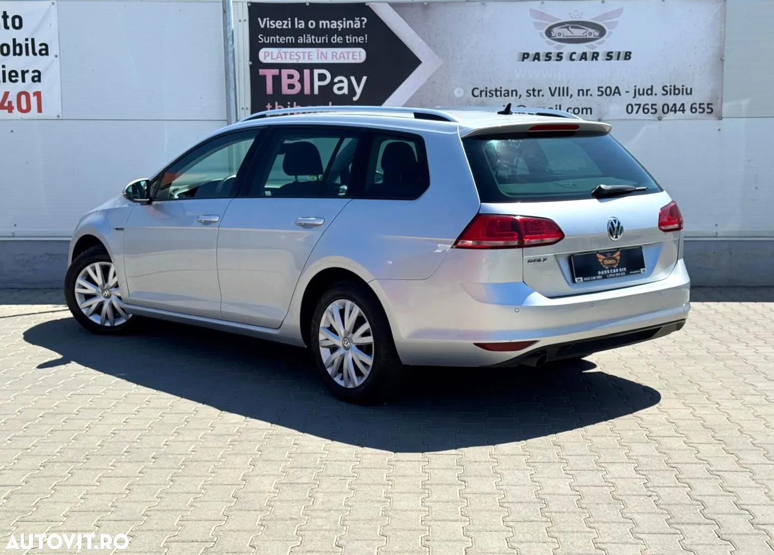 Volkswagen Golf 1.6 TDI BlueMotion Technology Lounge - 4