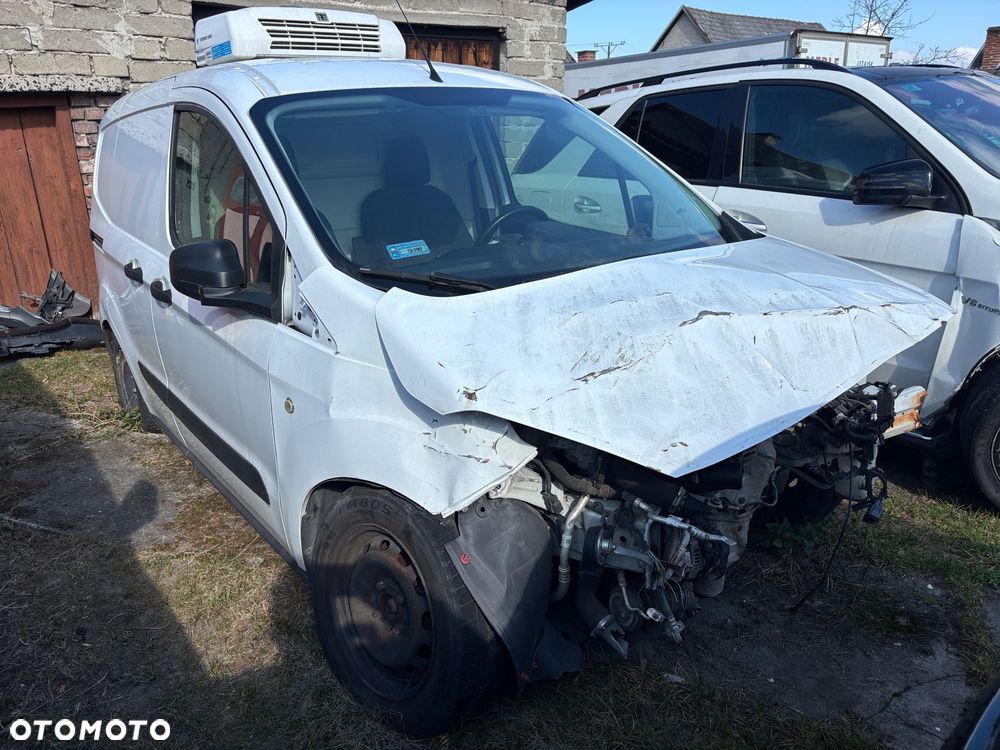 Ford transit courier - 2