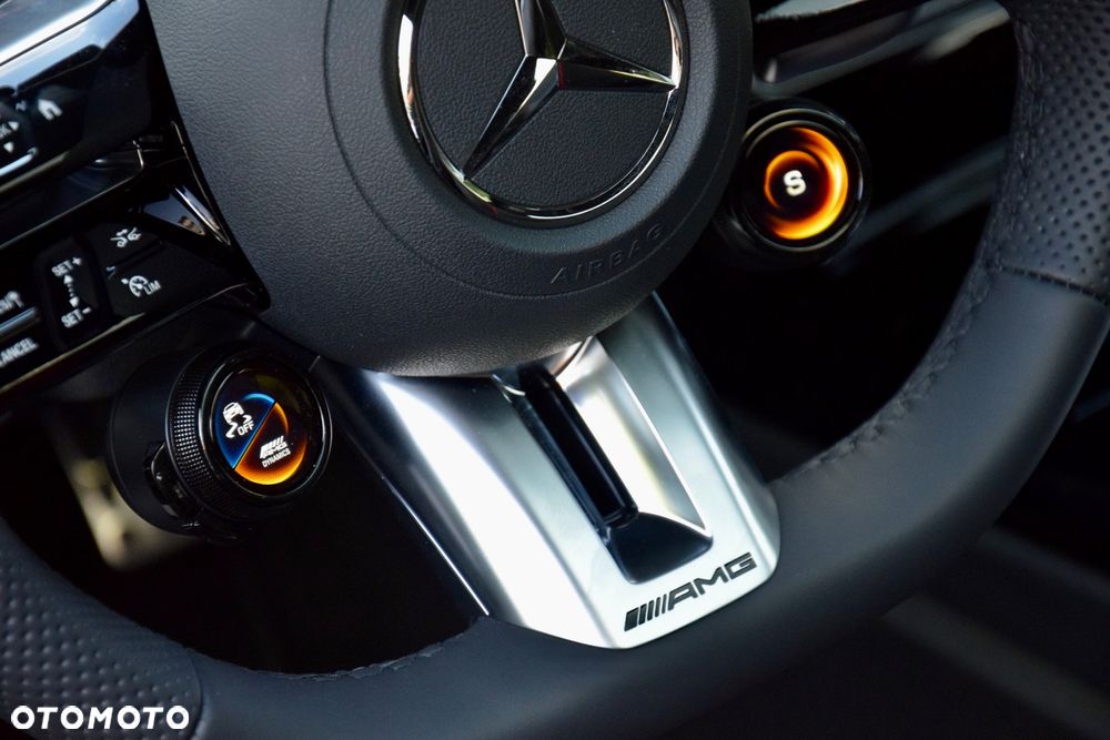 Mercedes-Benz CLA AMG 35 4-Matic 7G-DCT - 14