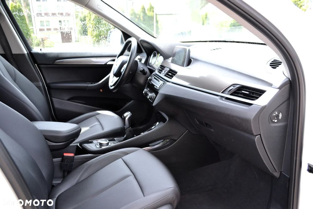 BMW X1 sDrive18i Advantage - 9