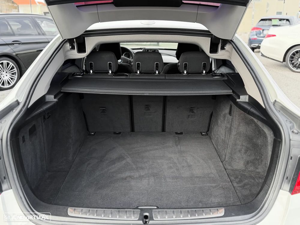 BMW 318 Gran Turismo d Aut. - 12