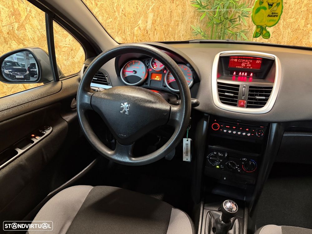 Peugeot 207 1.4 16V Active - 16