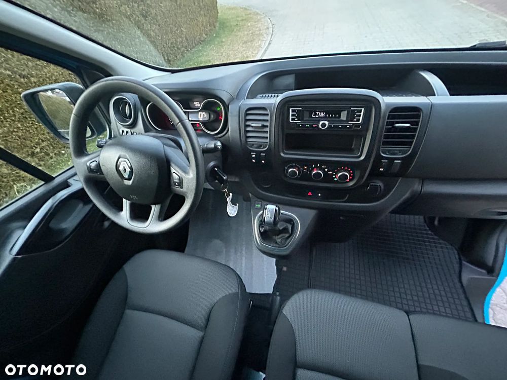 Renault Trafic - 10