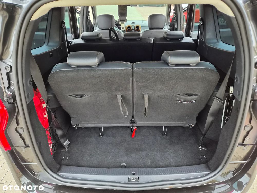 Dacia Lodgy SCe 100 Stepway - 20