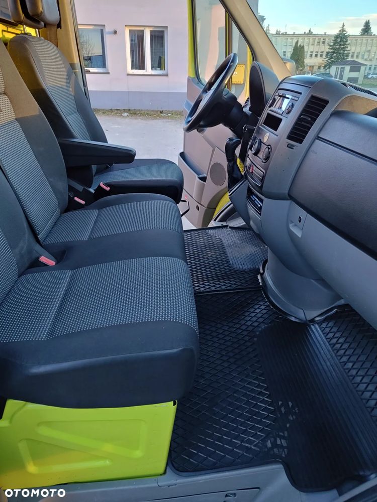 Mercedes-Benz Sprinter - 9