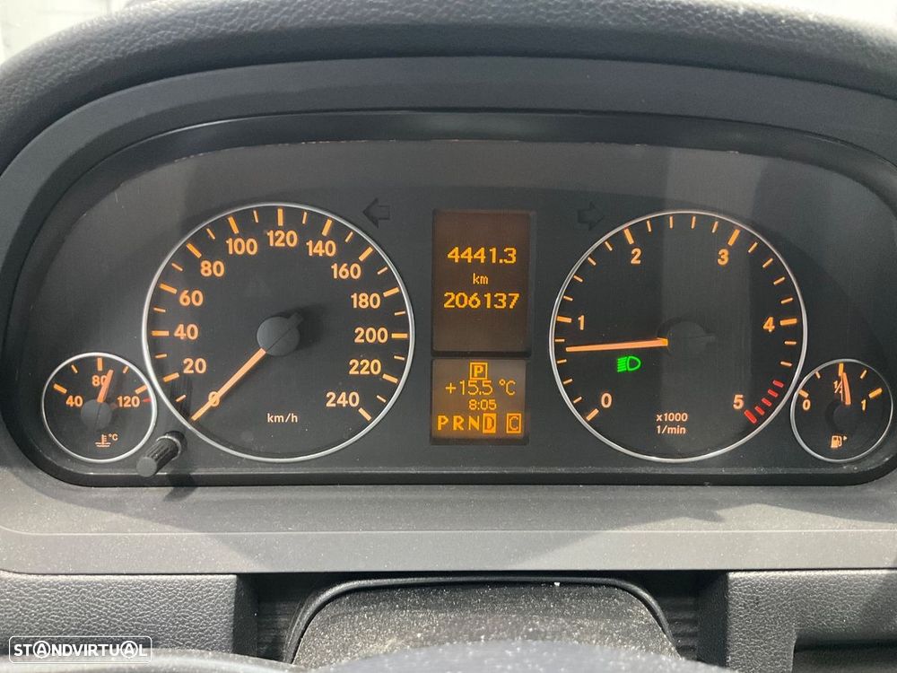 Mercedes-Benz A 180 CDI Autotronic Avantgarde - 4