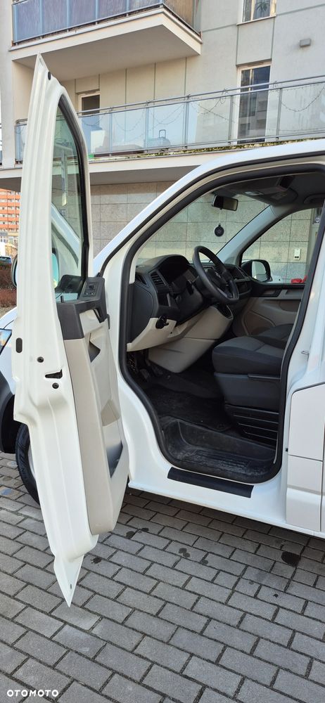 Volkswagen Transporter - 32