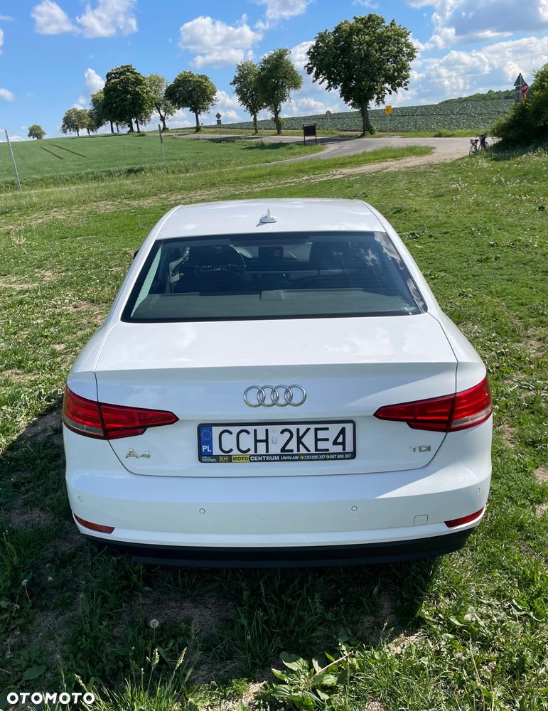 Audi A4 Limousine - 7