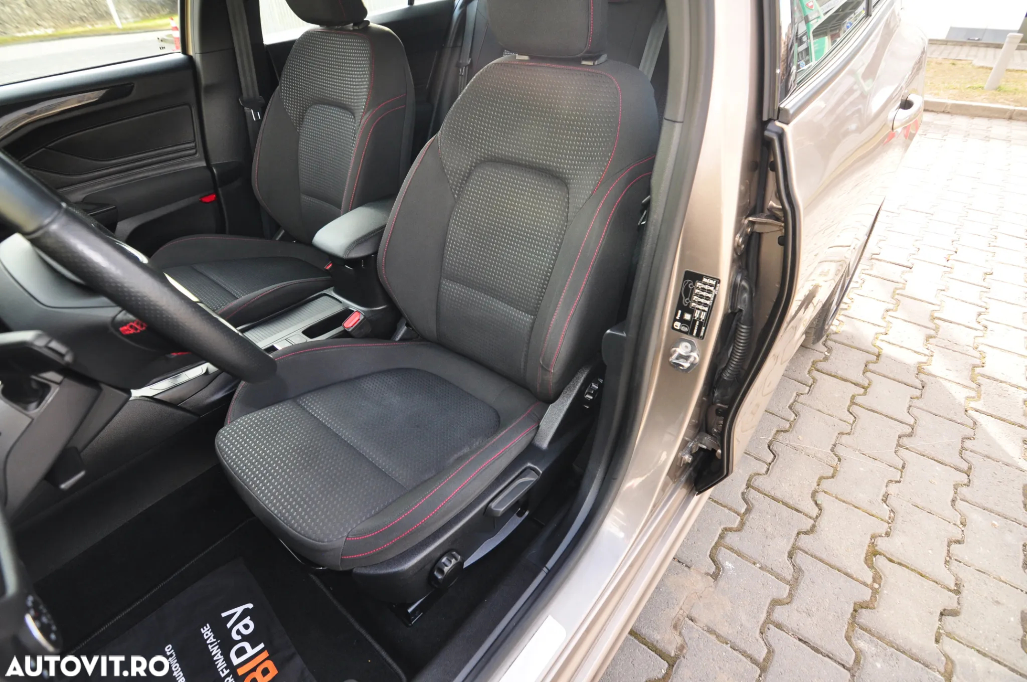 Ford Focus 2.0 EcoBlue ST Line Business - 8