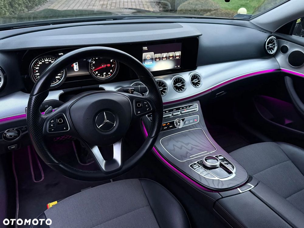 Mercedes-Benz Klasa E 200 4-Matic 9G-TRONIC - 15