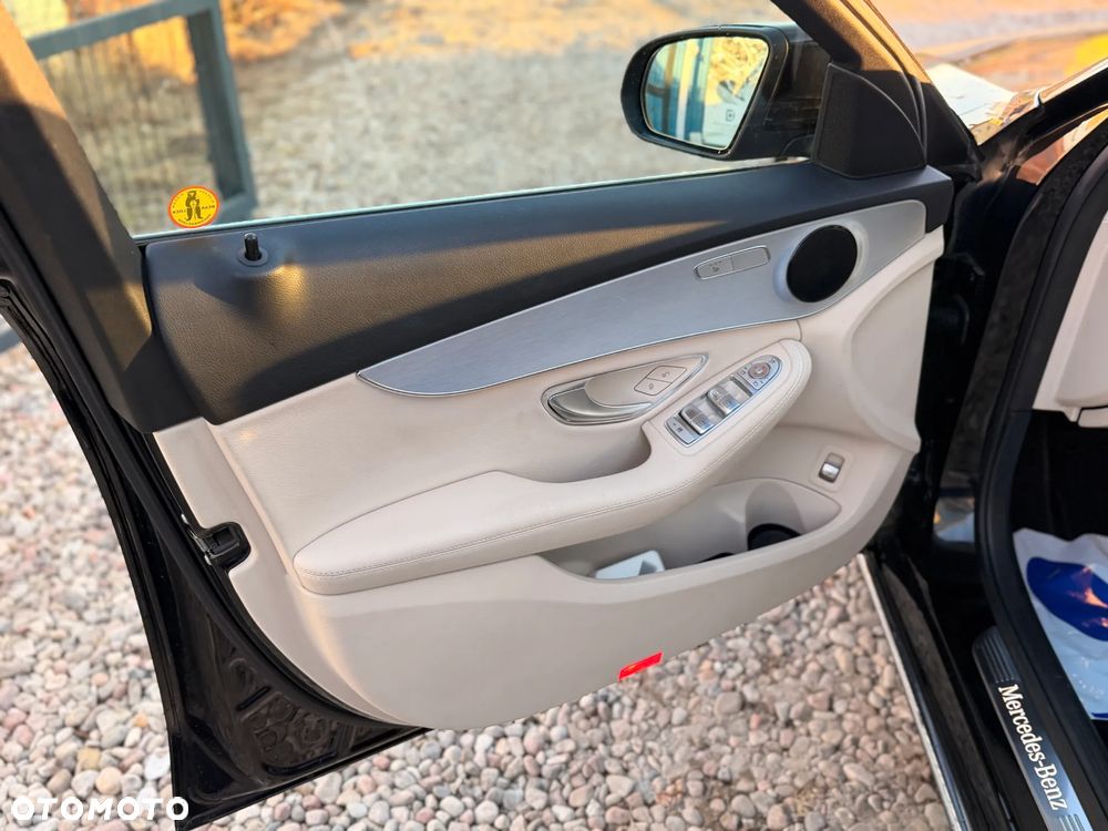 Mercedes-Benz Klasa C 200 4-Matic 7G-TRONIC - 15
