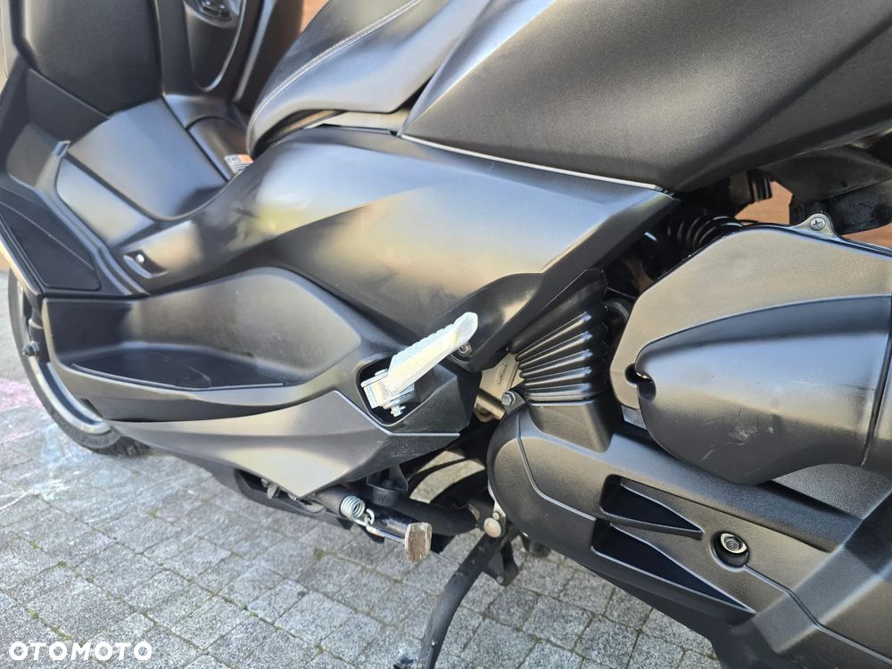 Yamaha X-max - 36