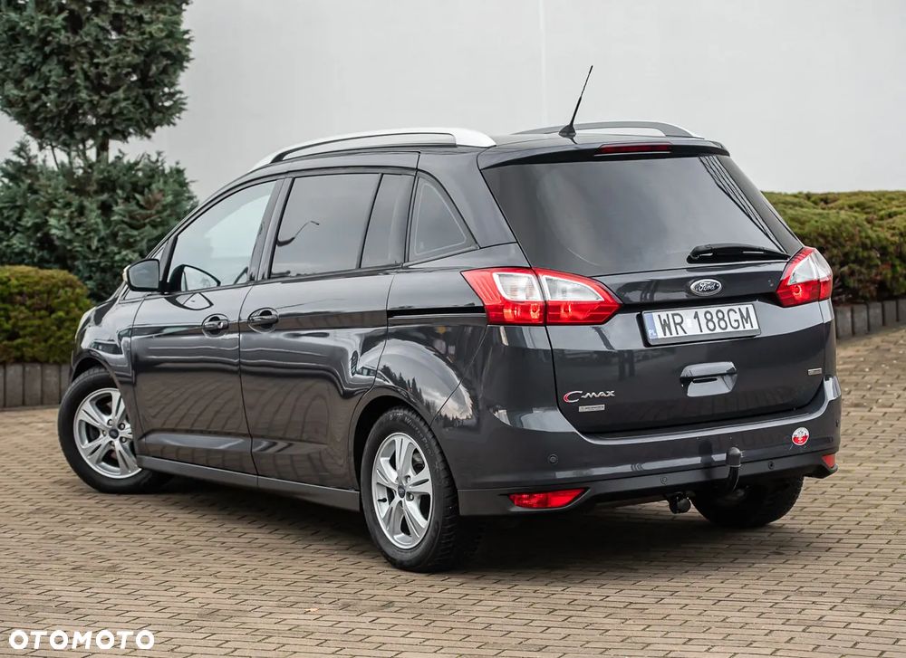 Ford Grand C-MAX - 9